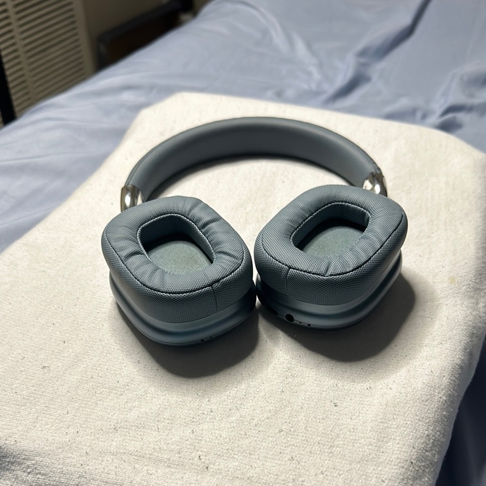 Over-Ear Headphones - Light Grayish Blue